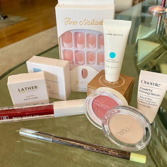many and varieties Other - Make up / Nail / Skin Care Bundle— ❤️ 7 travel trial sized, 3 Full Sized !